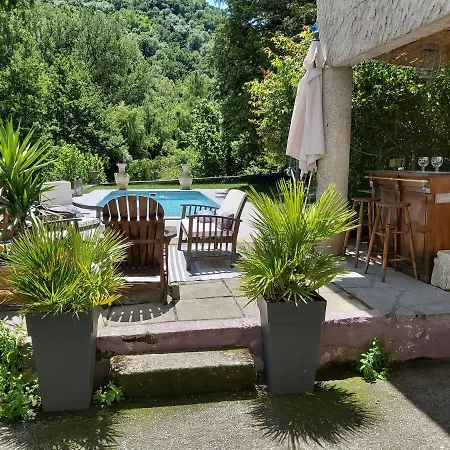 Séjour chez l'habitant Burlats *